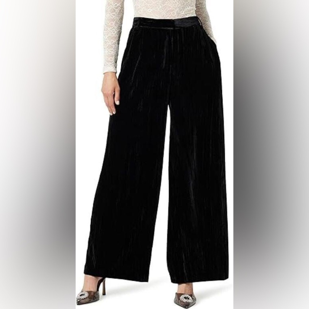 The Drop Women's Lucia Wide Leg Velvet Trouser Black size S